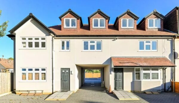 2 Bedroom Flat - Faraday Road, Slough