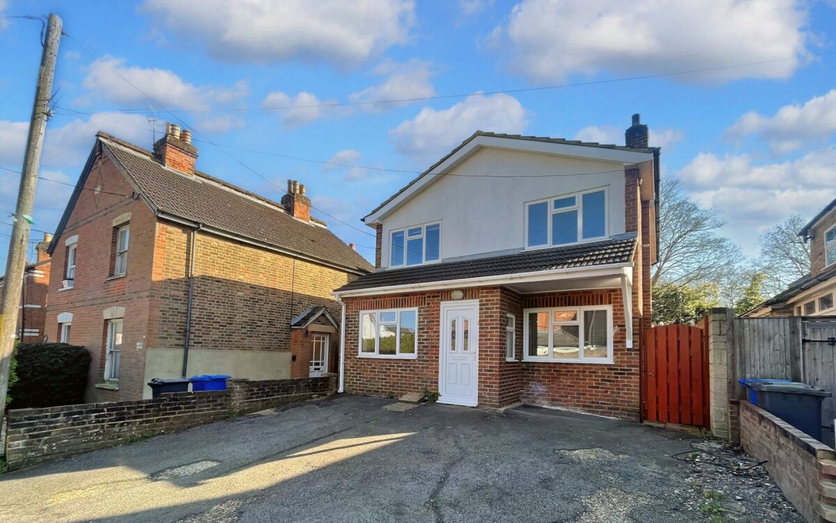 4 Bedroom House - Beech Hill Road, Ascot