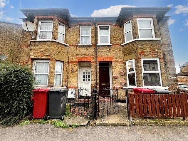1 Bedroom Maisonette - Diamond Road, Slough