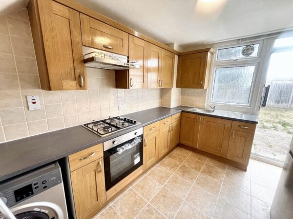 3 Bedroom House - Borderside, Slough