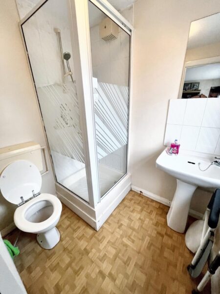 3 Bed House - Furnival Avenue, Slough