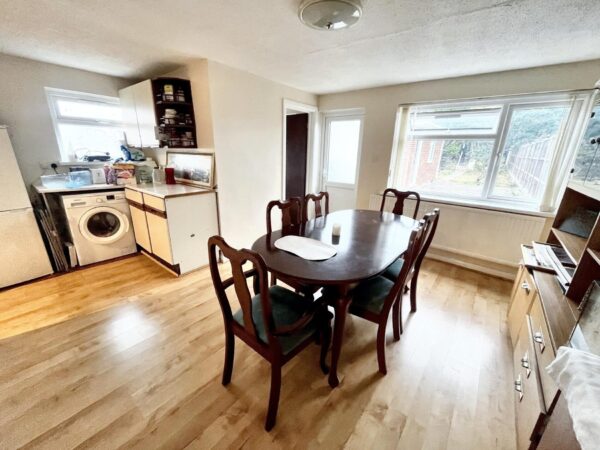 3 Bed House - Furnival Avenue, Slough