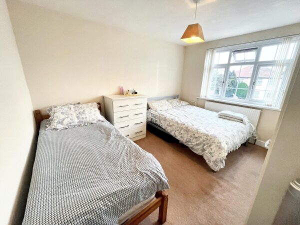 3 Bed House - Furnival Avenue, Slough