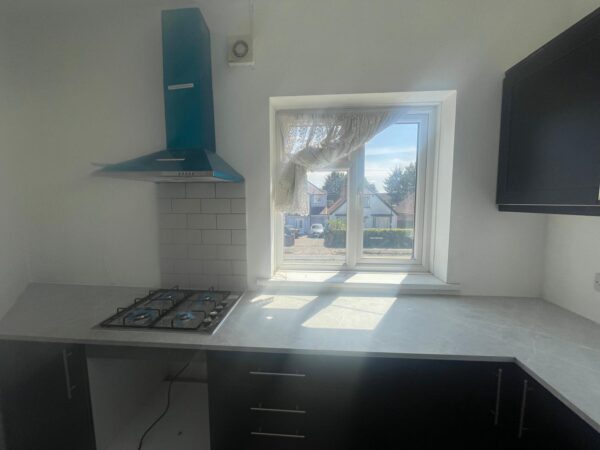 1 Bed Flat - Furnival Avenue, Slough