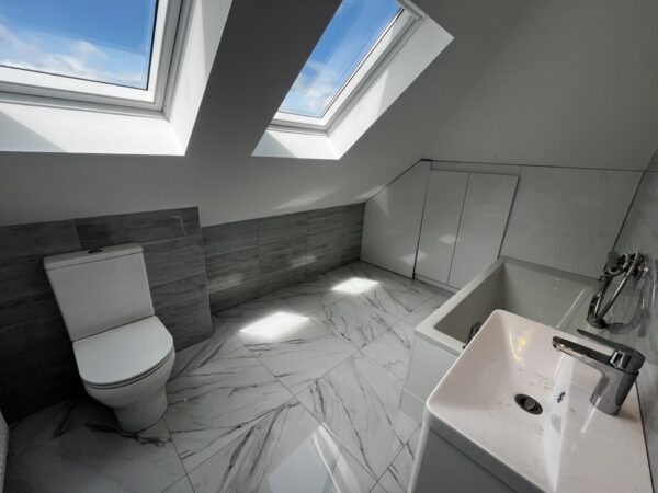 2 Bedroom Flat - Faraday Road, Slough