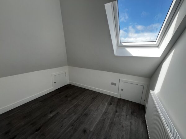 2 Bedroom Flat - Faraday Road, Slough