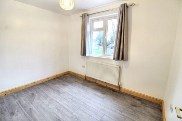 2 Bed Flat - Burnham Lane, Slough