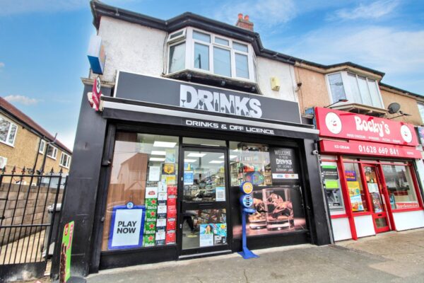 2 Bed Flat - Burnham Lane, Slough