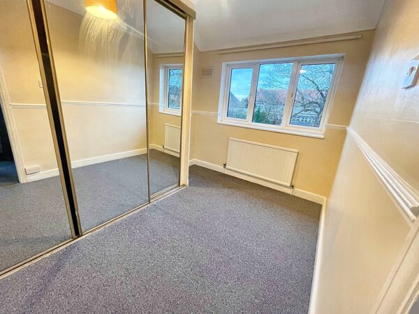 2 Bed House - Saunton Avenue, Harlington