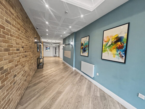 2 Bed 2 Bath - Memorial Avenue, Slough