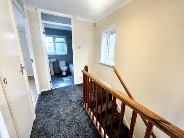3 Bed House - Coe Spur, Slough
