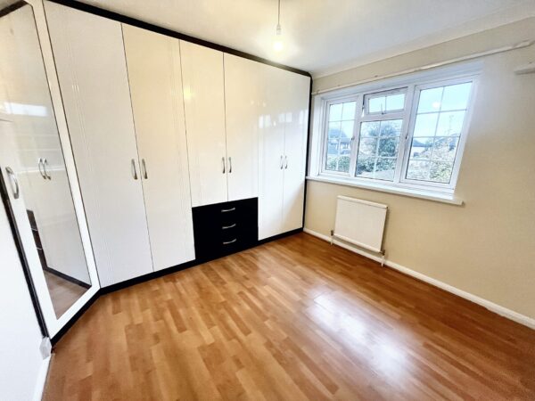 3 Bed House - Coe Spur, Slough