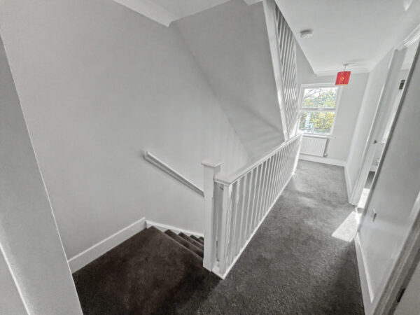 3 Bed Townhouse - London Road, Langley