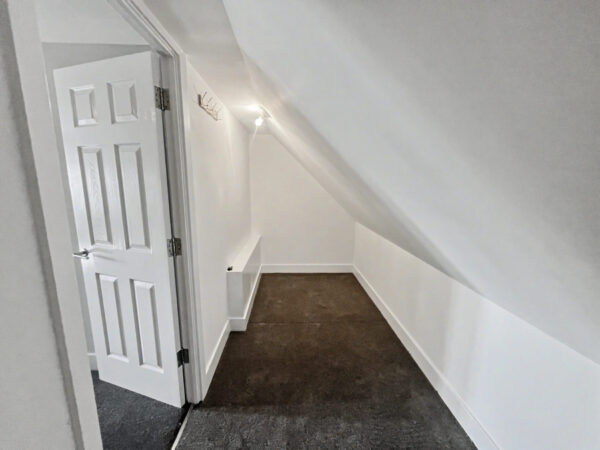 3 Bed Townhouse - London Road, Langley