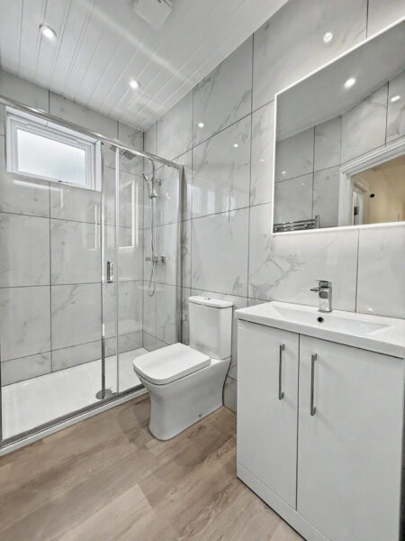 2 Bedroom 1st Floor Maisonette - Wellesley Road, Slough