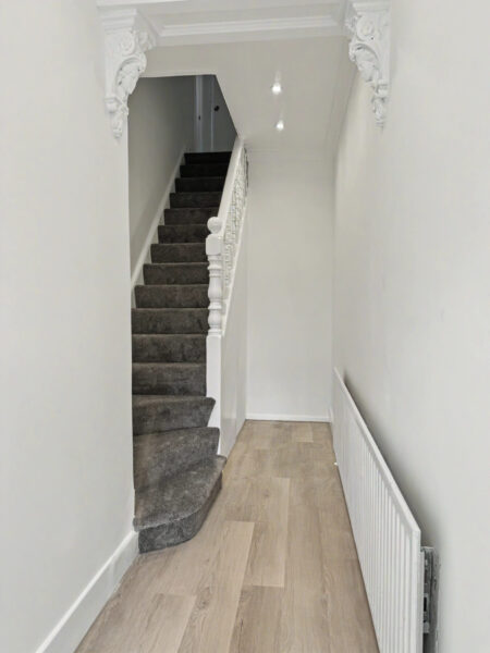 2 Bedroom 1st Floor Maisonette - Wellesley Road, Slough