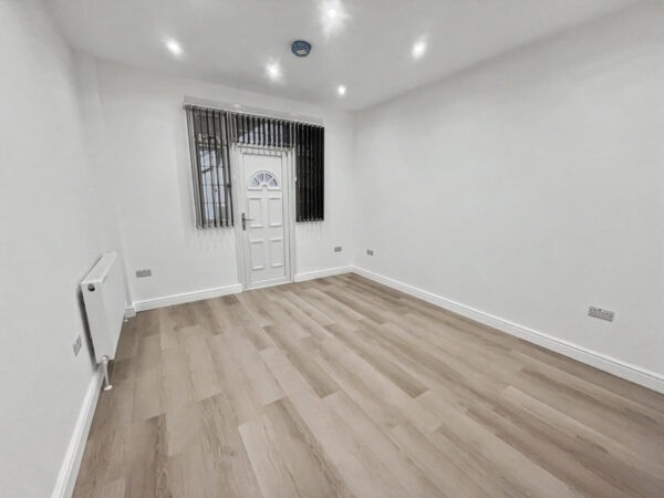 2 Bed Maionette - Wellesley Road, Slough