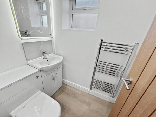 2 Bed Maionette - Wellesley Road, Slough