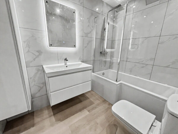 2 Bed Maionette - Wellesley Road, Slough