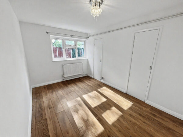1 Bedroom Flat - Marescroft, Slough