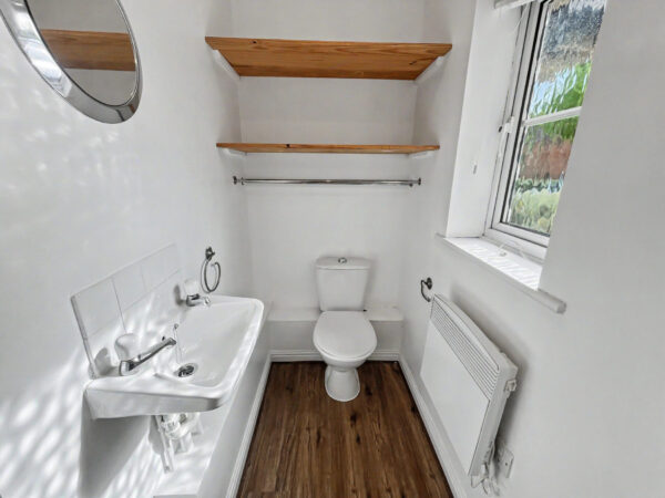 2 Bedroom House - Huntington Place, Langley