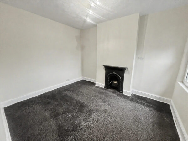 1 Bedroom Maisonette - Diamond Road, Slough