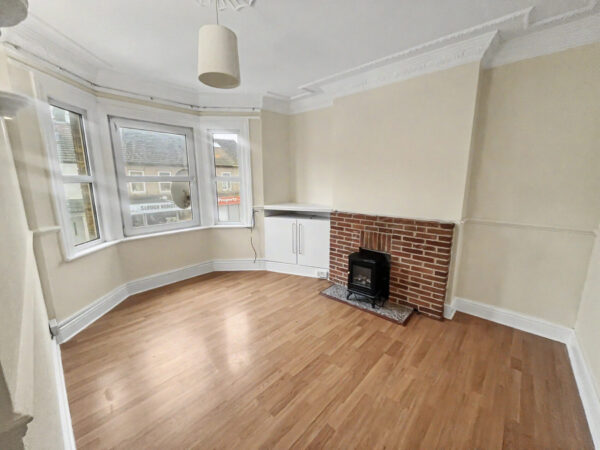1 Bedroom Maisonette - Diamond Road, Slough
