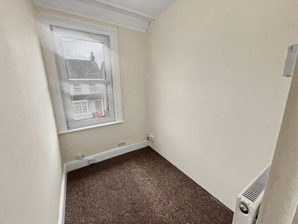 1 Bedroom Maisonette - Diamond Road, Slough