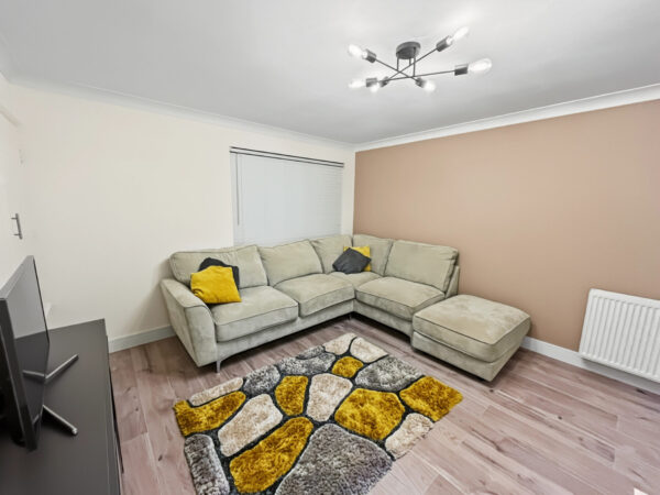 1 Bedroom Maisonette - Chubb Field, Aylesbury