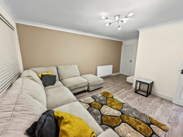 1 Bedroom Maisonette - Chubb Field, Aylesbury