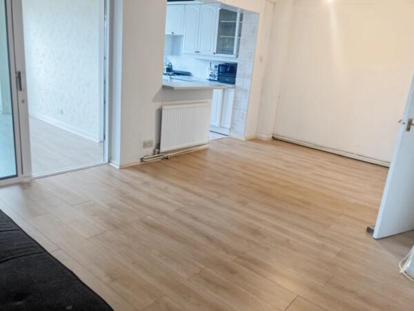 4 Bed House - Rowan Way, Slough