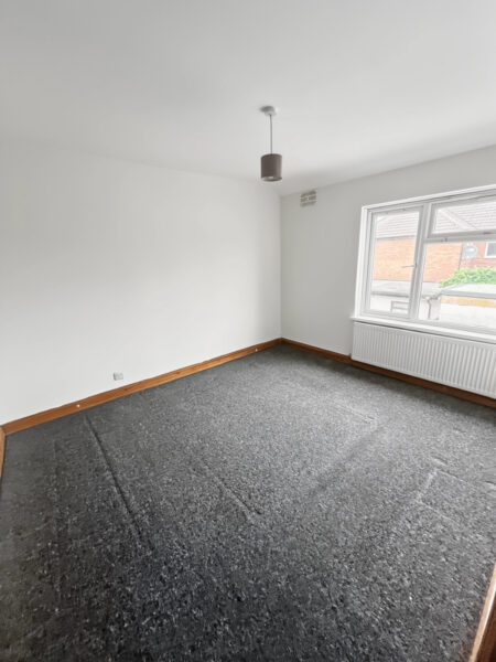 3 bedroom maisonette - Furnival Avenue, Slough