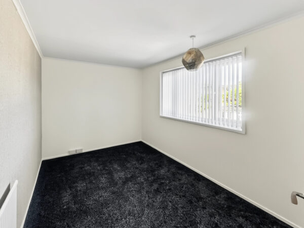 3 Bed House - Bowyer Drive, Slough